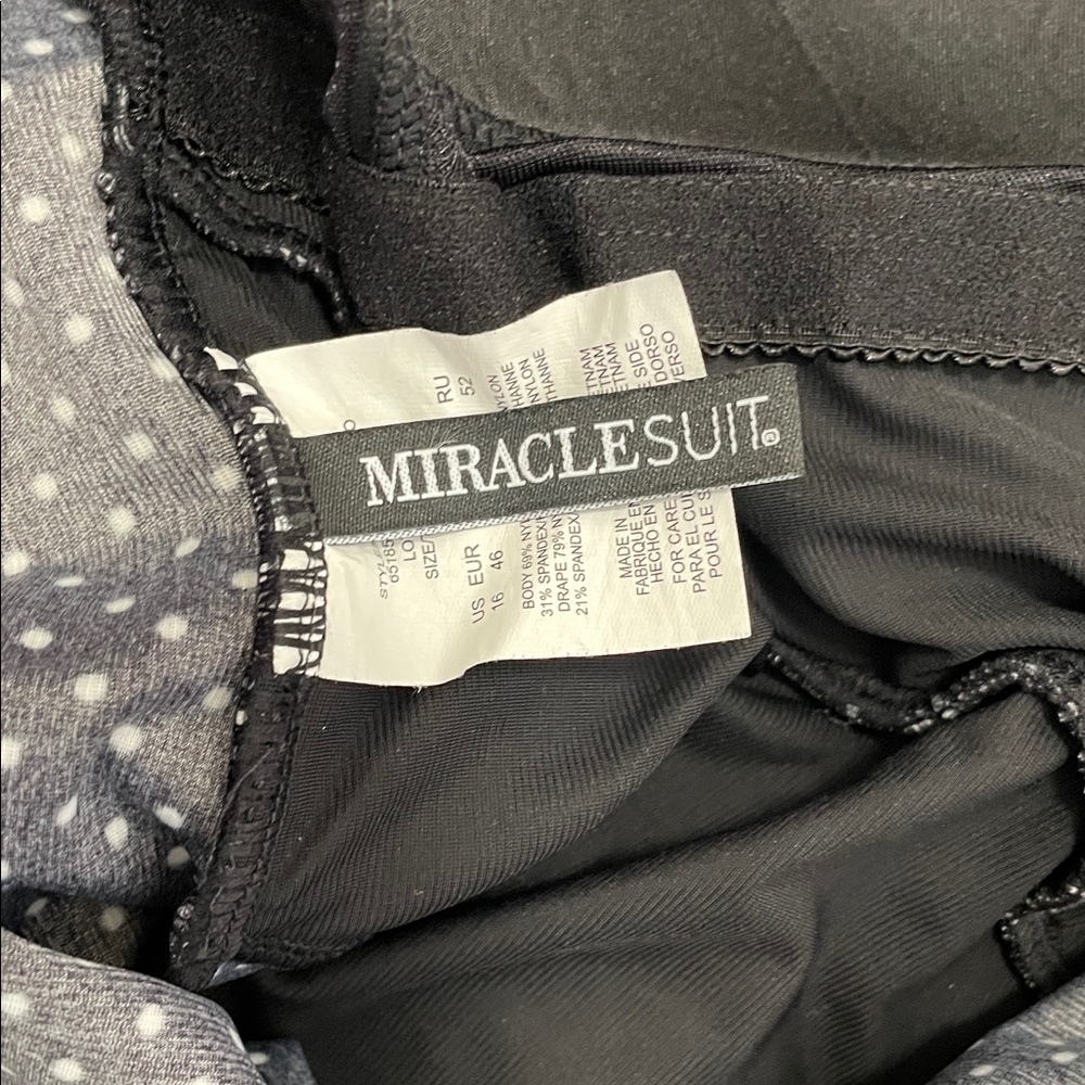 Miraclesuit Oceanus Pin Point One-Piece Swimsuit - Picture 8 of 9